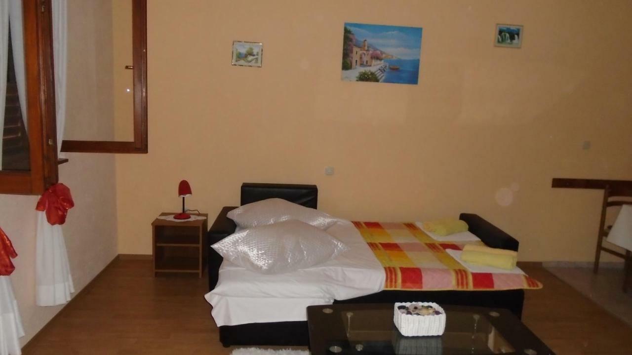 Apartmani A.Teskera Trogir Kültér fotó